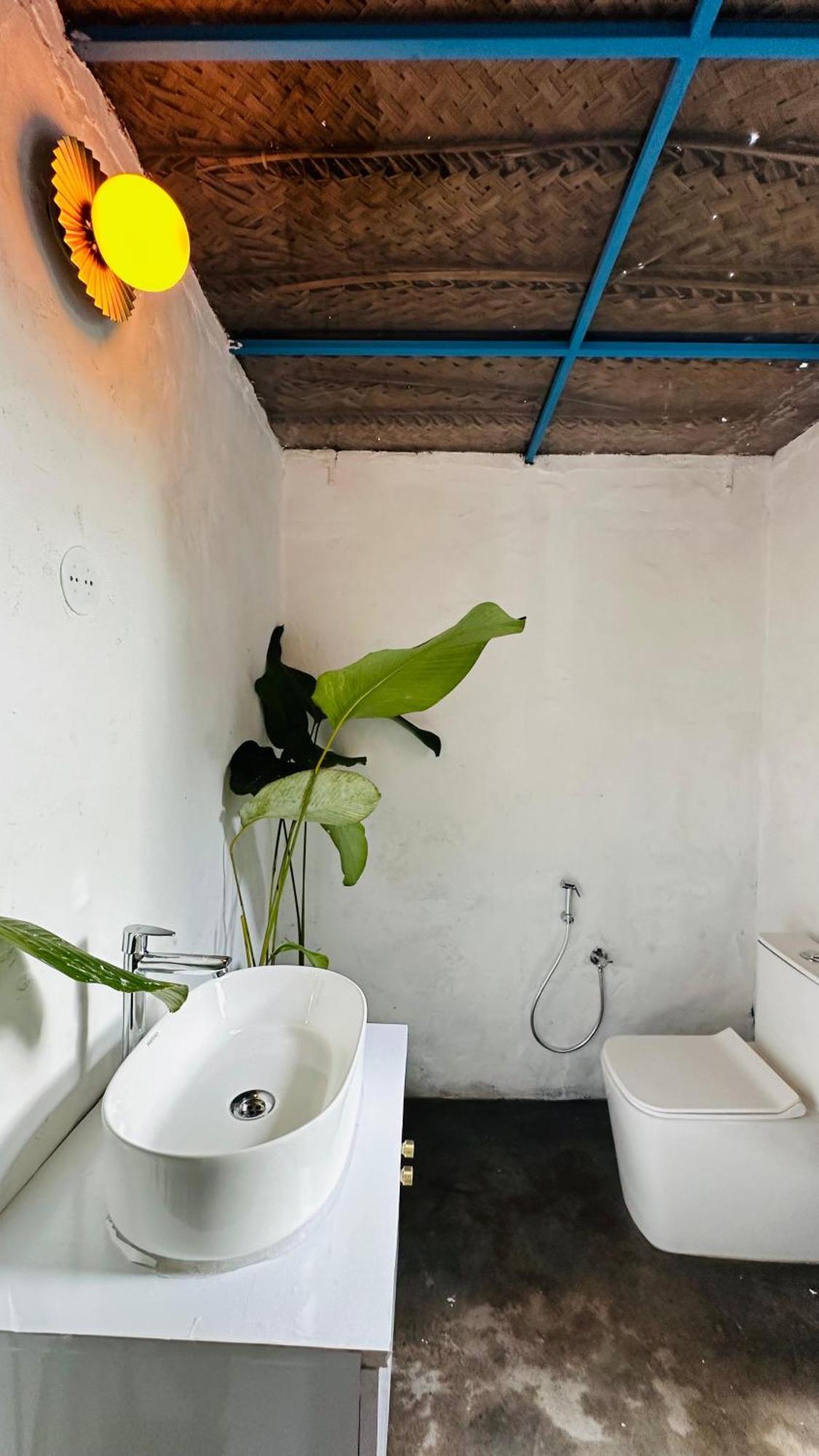 Liv Inn Iyra - Boutique Stay Varkala Bagian luar foto